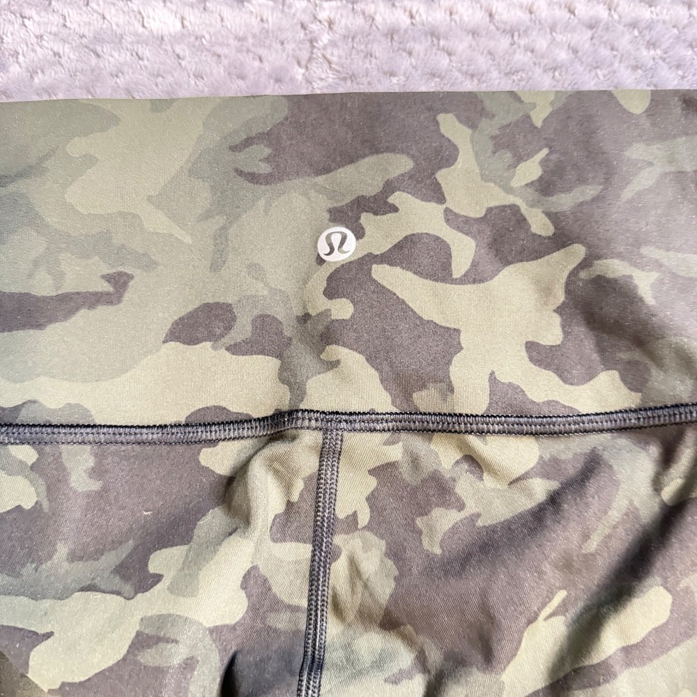 Lululemon High-Rise Crop Leggings 8 Heritage 365 Camo Brier Sage Multi Yoga Pant